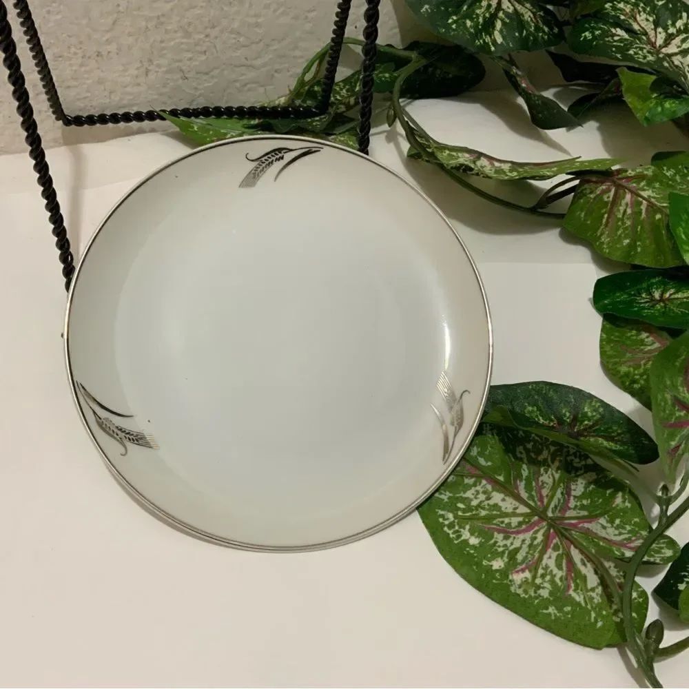 FUKAGAWA Fine China ARITA Pattern#931 6 1/2” Bread & Butter Plates, 10 Available